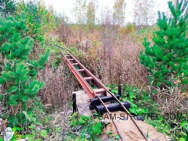 Самодельный паровоз и железная дорога