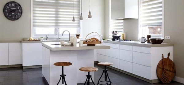 Жалюзи на кухню: стильный элемент декора в современном интерьере